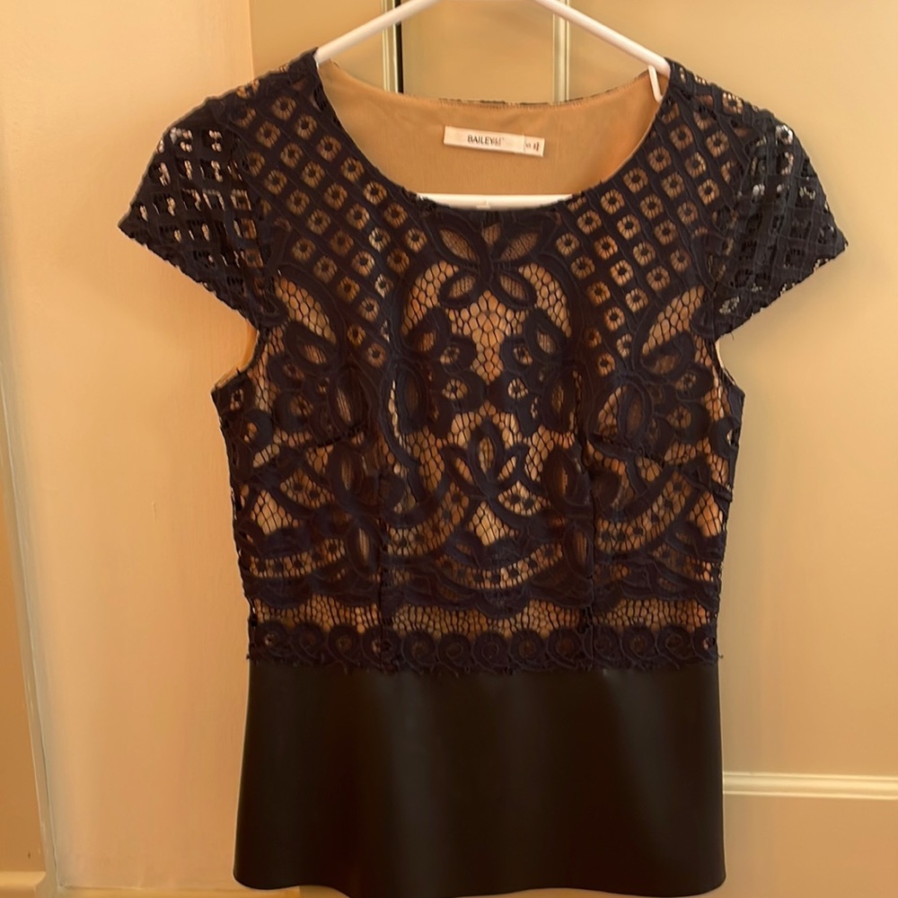 Bailey 44 navy and black leather top